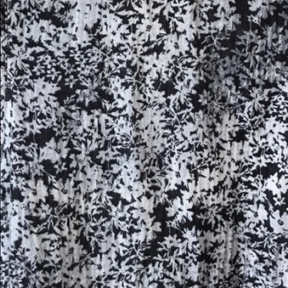 J Jill Pure Jill top. Like new. - Picture 3 of 3